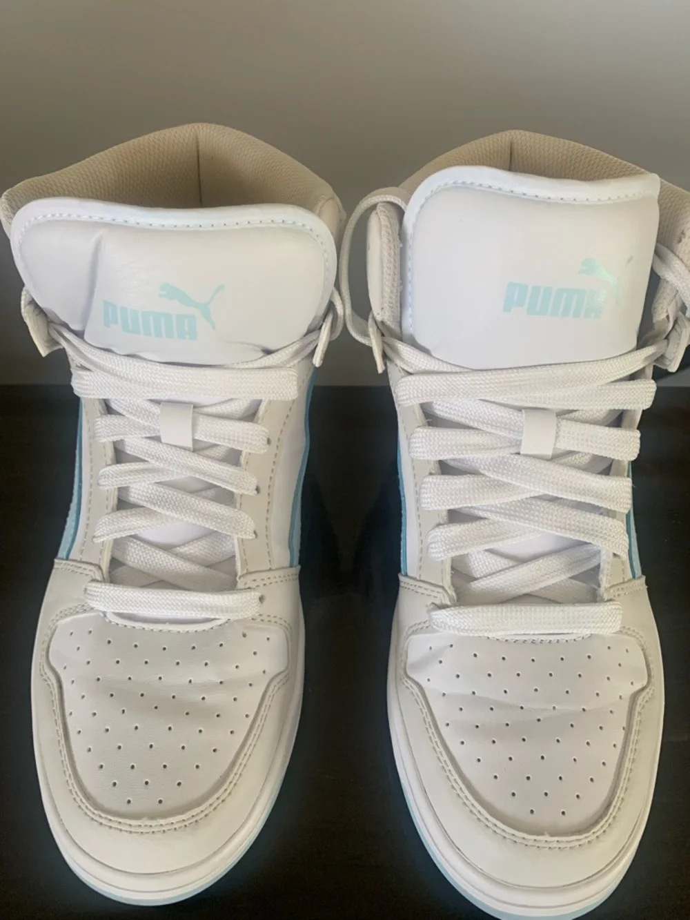 ✨ Puma Light Blue & White High-Top Sneakers size 8✨